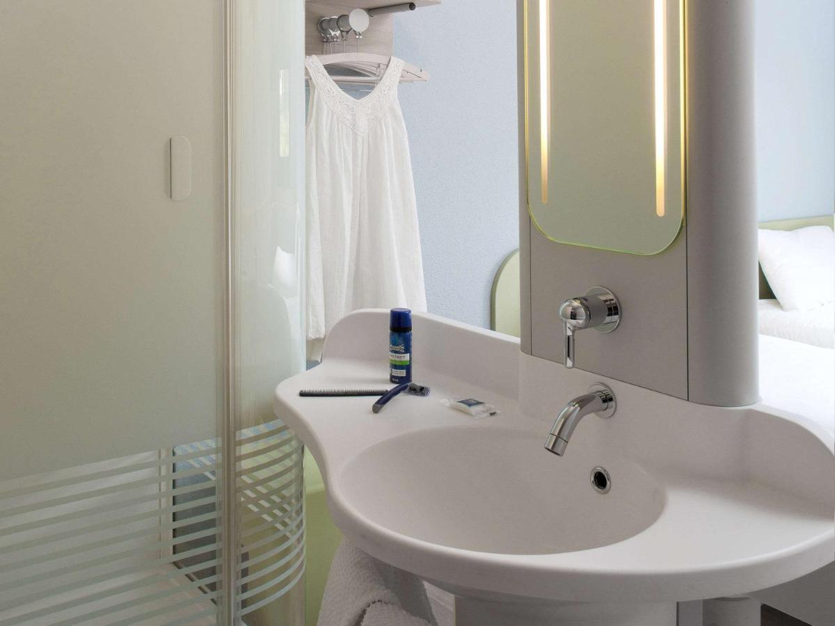 Ibis Budget Montceau Les Mines Luaran gambar